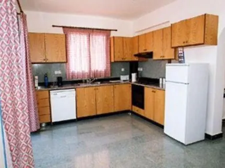 Queen Eyridiki Luxury 2 Вилла Пафос