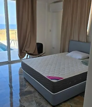 Queen Eyridiki Luxury 2