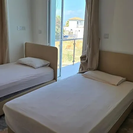 Вилла Queen Eyridiki Luxury 2