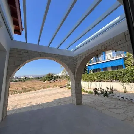Вилла Queen Eyridiki Luxury 2 *