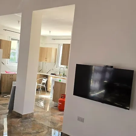 Вилла Queen Eyridiki Luxury 2 Пафос