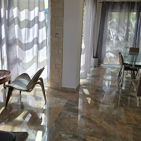 Queen Eyridiki Luxury 2 Вилла *