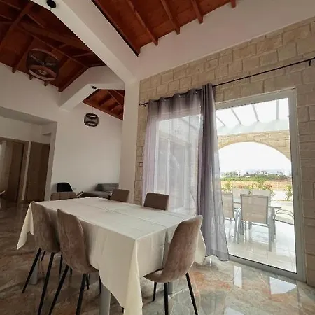 Queen Eyridiki Luxury 2 * Paphos
